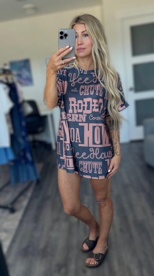 The Cowgirl Conversation T-Shirt Dress / Oversided Tee