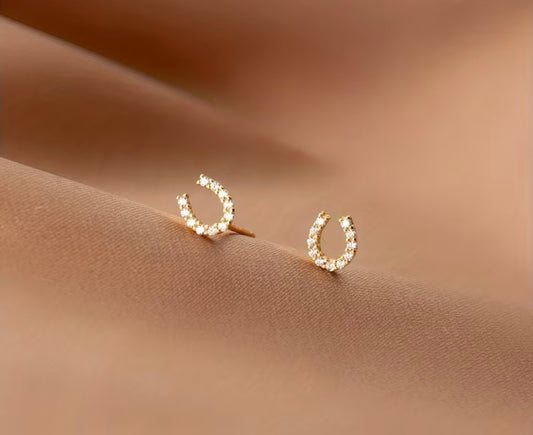 Mini Horseshoe Stud Earrings 2pcs