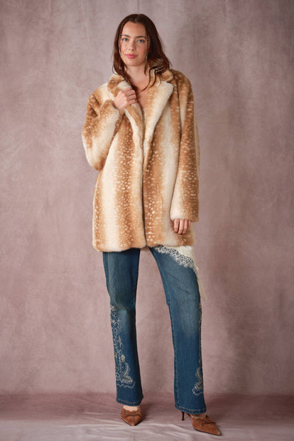 The Fawn & Fabulous Faux Fur Coat 🤎