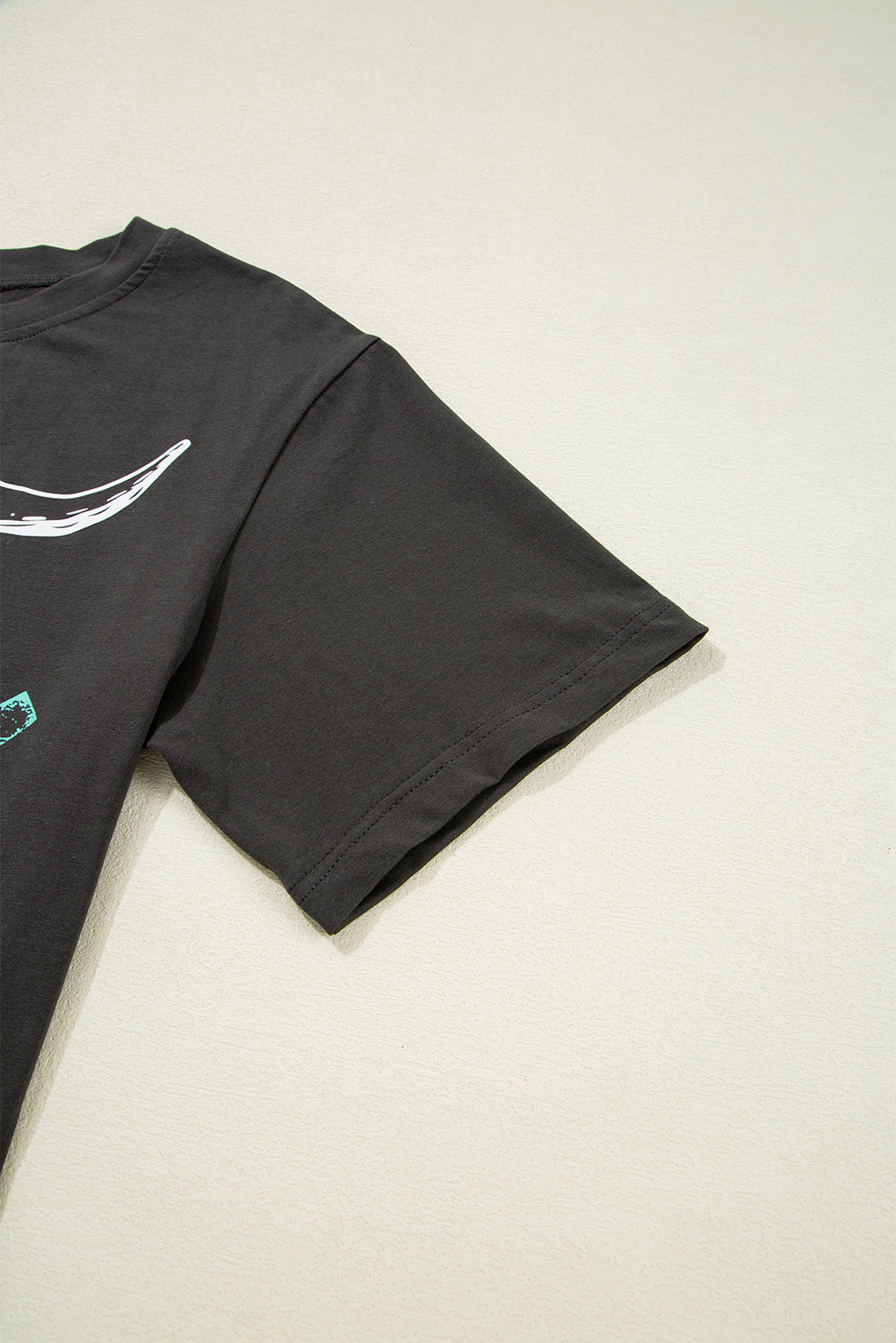 The Dakota Carbon Grey Bull Head Cropped Tee