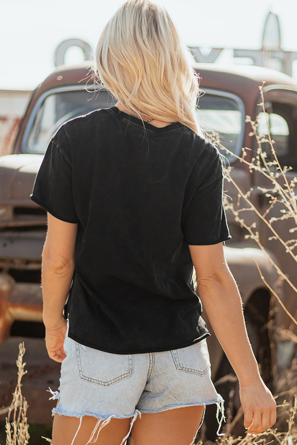 The Howdy Tee - Steer Head Vintage T Shirt with side slits
